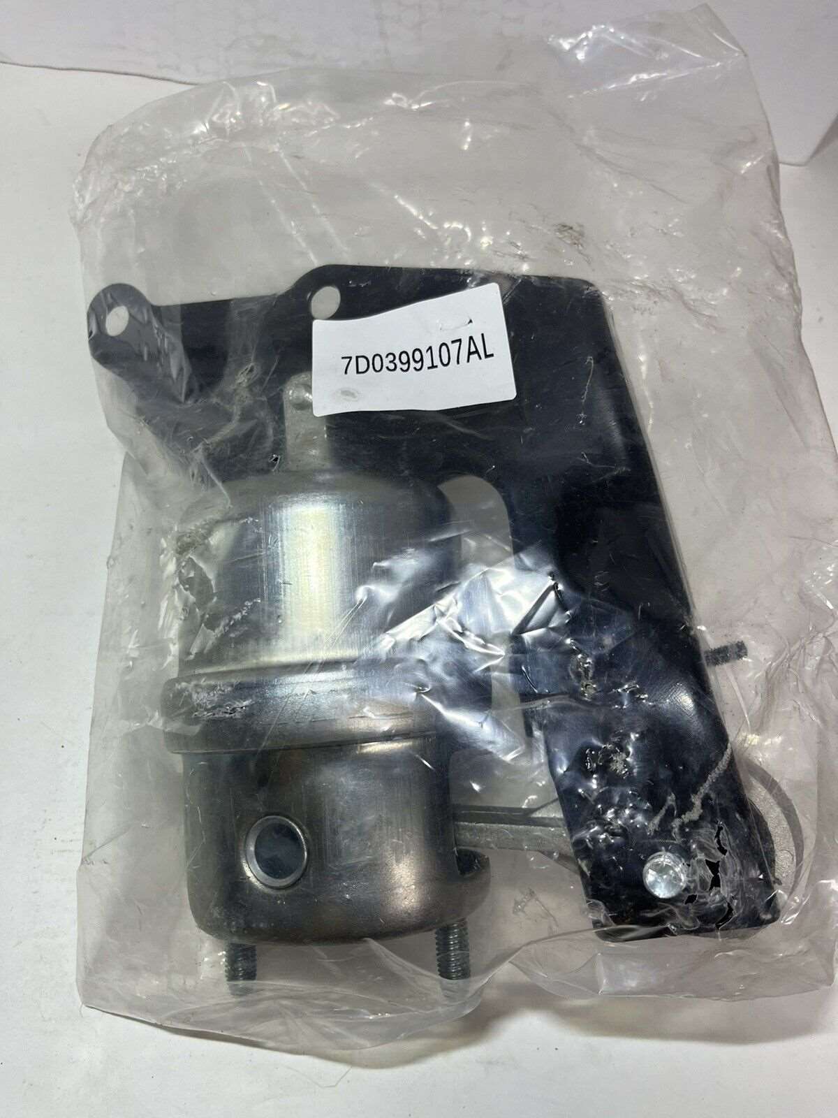 1997 1999-2003 VW EUROVAN 2.8L - Transmission Mount 7D0399107AL - NEW - Poptop World 