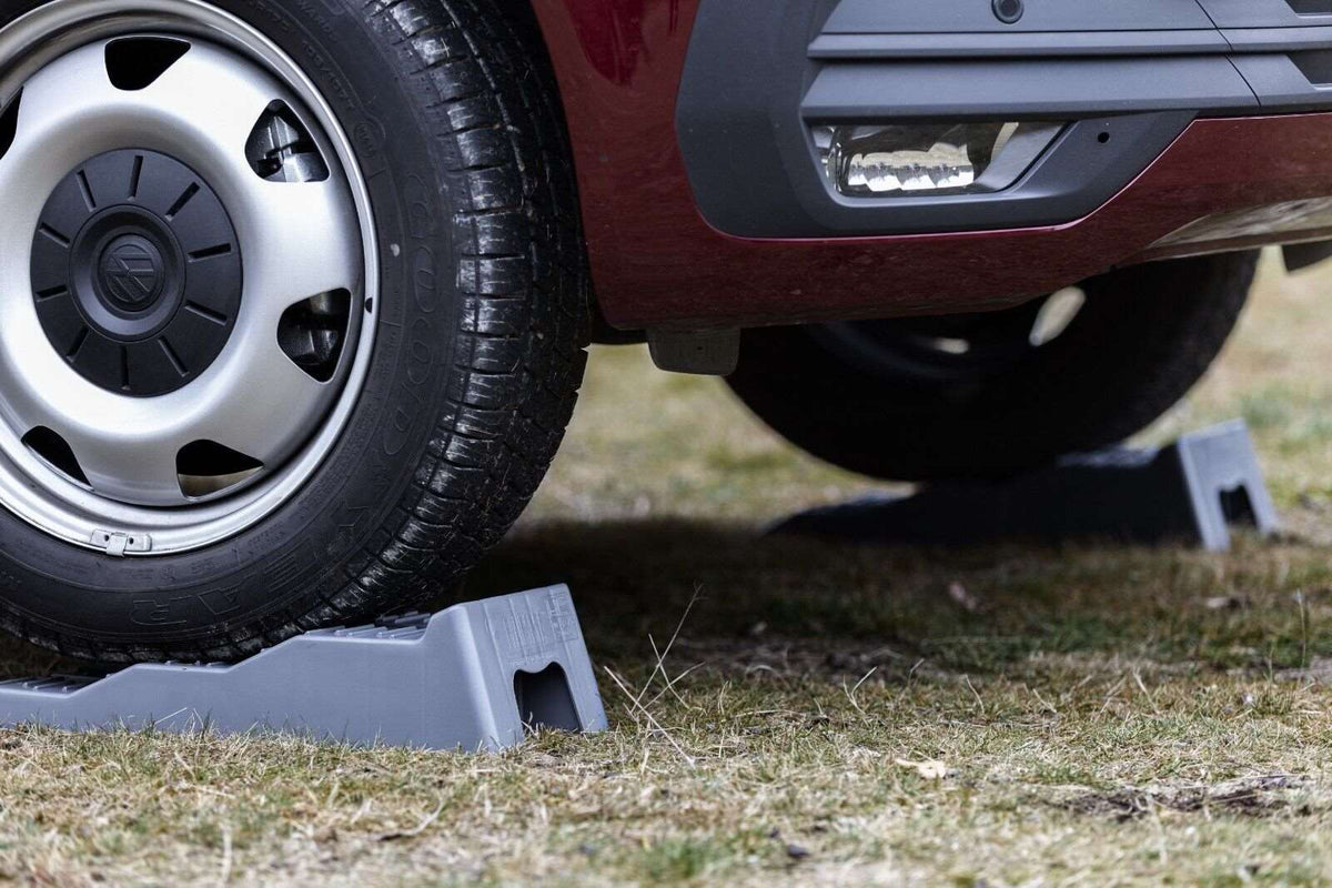 Fiamma Level Up Levelling Ramp Pair Grey Campervan Motorhome 5 Ton 97901-038 - Poptop World 