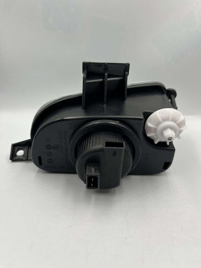 Front Fog Lamp Offside Right VW T4 1996–2003 - 5875996 - Poptop World 