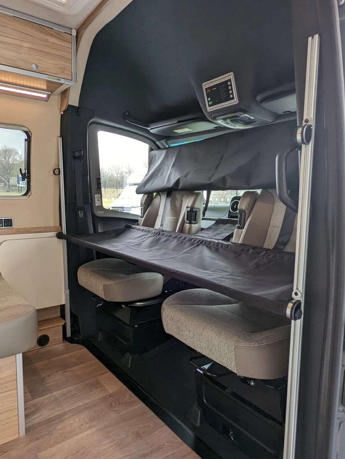MERCEDES SPRINTER CAMPER VAN TWIN PATENDED CABBUNK CHILD BUNK COT SYSTEM - Poptop World 